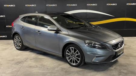 Volvo V40 2.0 D2 R-DESIGN