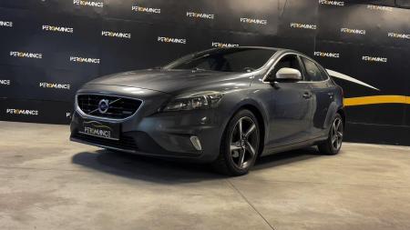 Volvo V40 D2 R-Design 