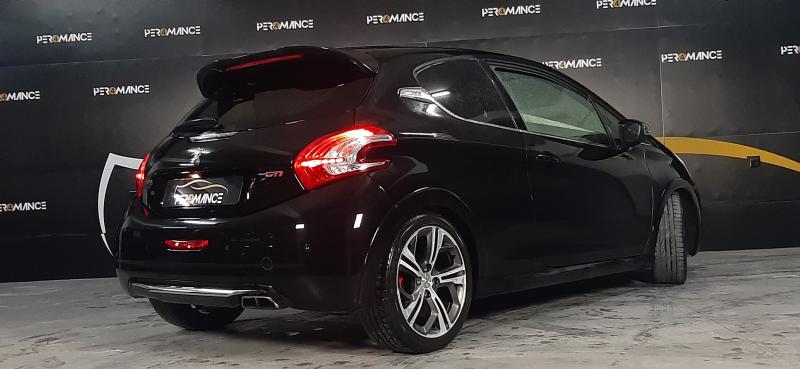 Peugeot 208 GTI 
