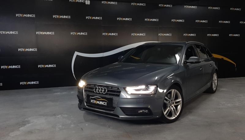 Audi A4 AVANT 