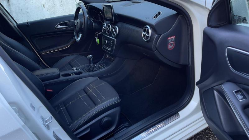 Mercedes Benz A180