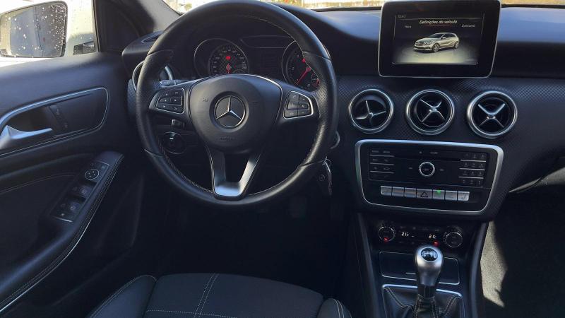 Mercedes Benz A180