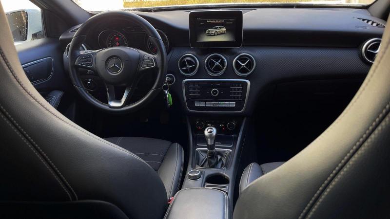 Mercedes Benz A180