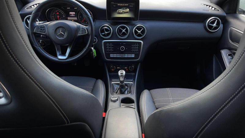 Mercedes Benz A180