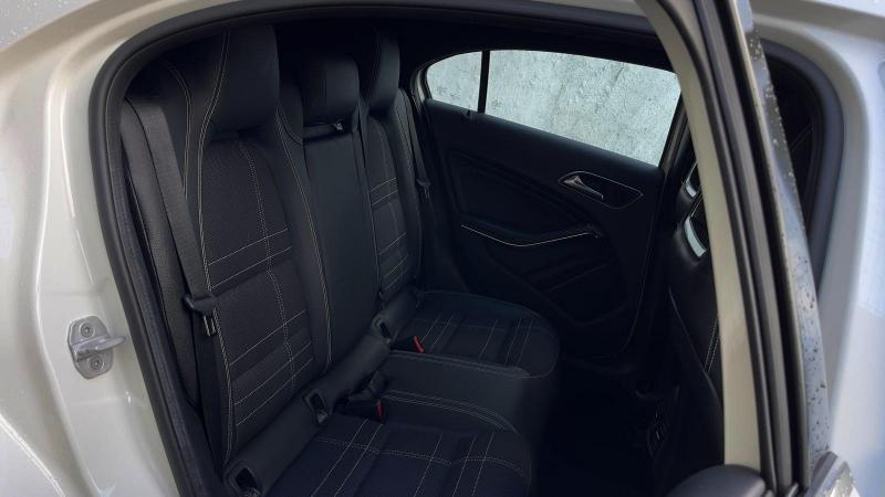 Mercedes Benz A180
