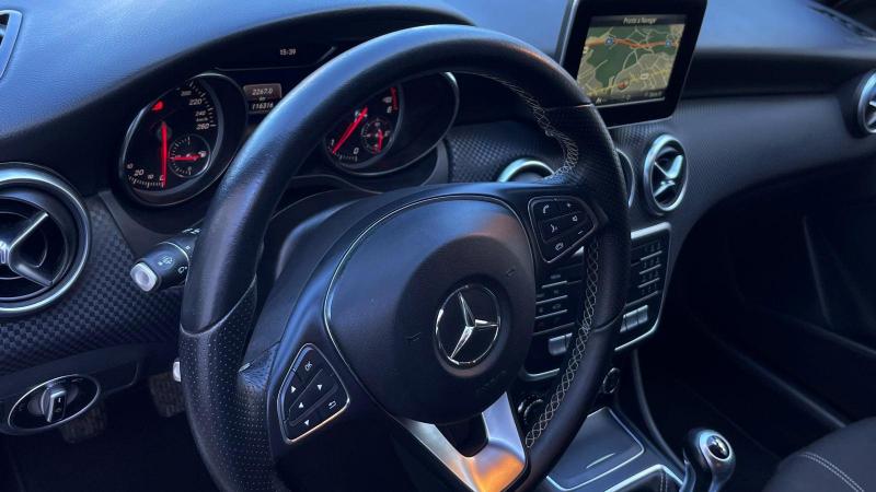 Mercedes Benz A180