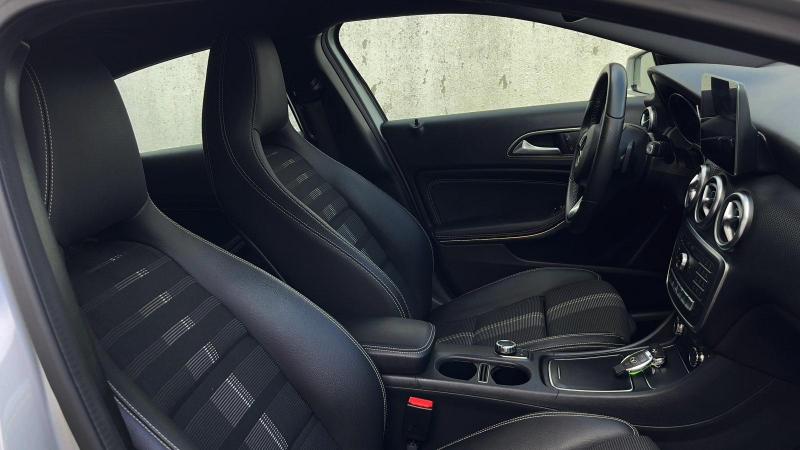 Mercedes Benz A180