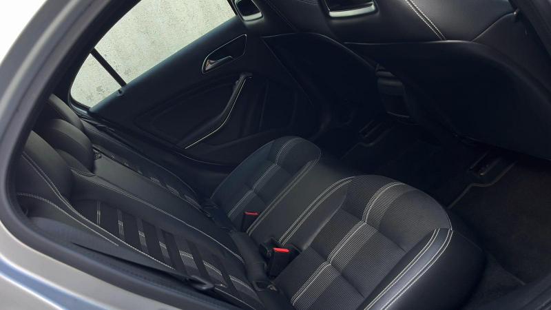 Mercedes Benz A180