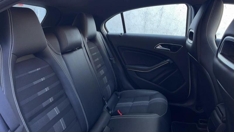 Mercedes Benz A180