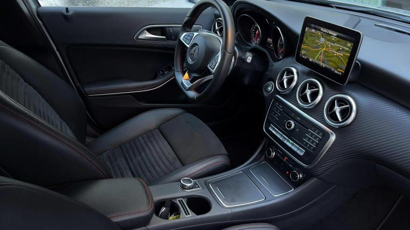 Mercedes Benz A180