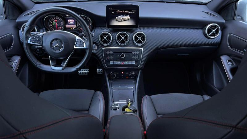 Mercedes Benz A180