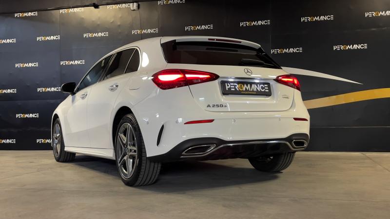 Mercedes Benz A250e