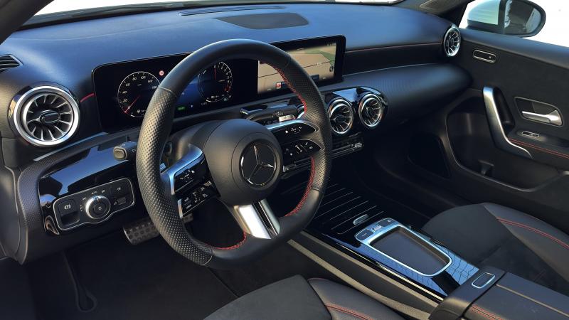 Mercedes Benz A250e