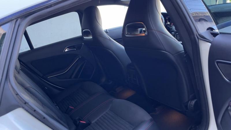 Mercedes Benz CLA