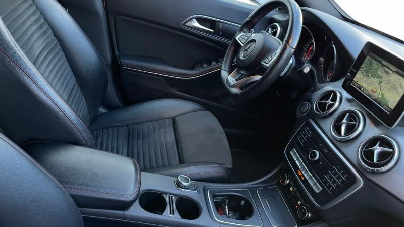 Mercedes Benz CLA