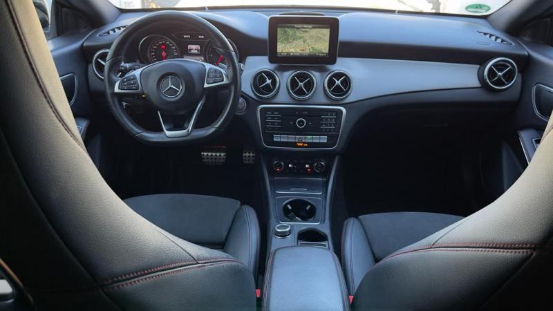 Mercedes Benz CLA