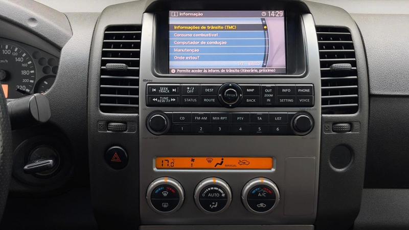 Nissan NAVARA D40