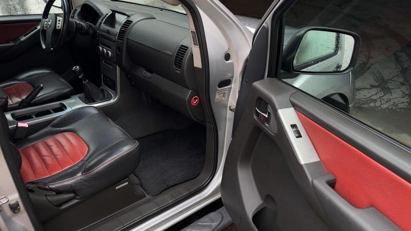 Nissan NAVARA D40
