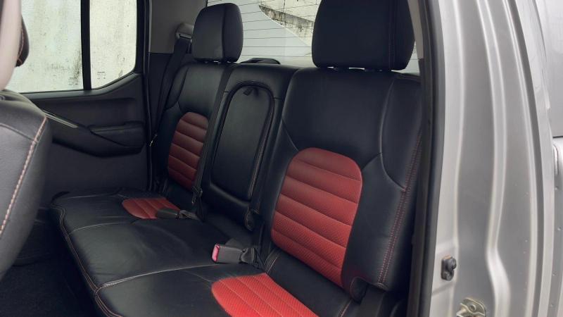 Nissan NAVARA D40