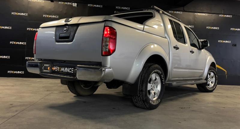 Nissan NAVARA D40