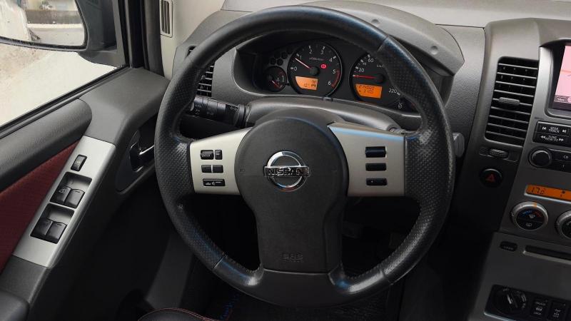Nissan NAVARA D40