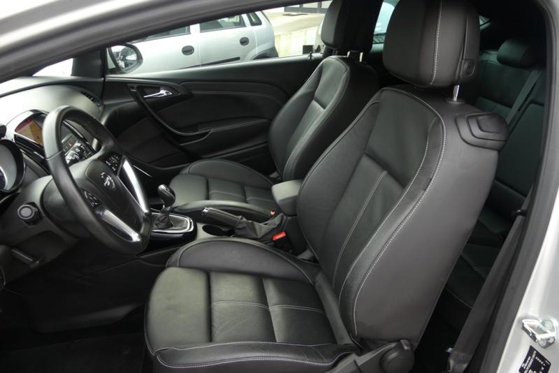 Opel ASTRA J GTC 