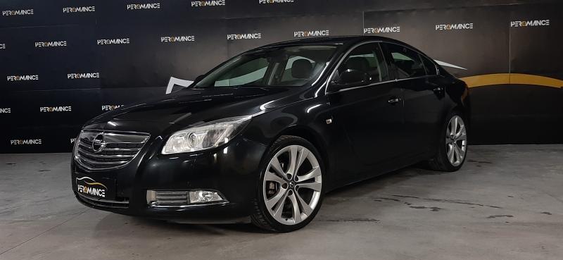 Opel INSIGNIA 