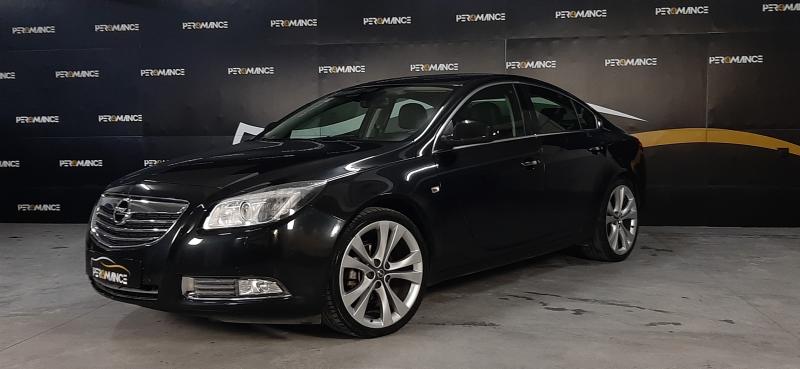Opel INSIGNIA 