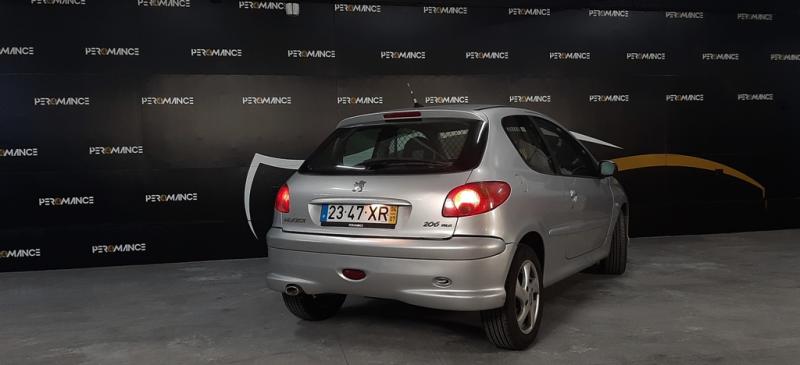 Peugeot 206 