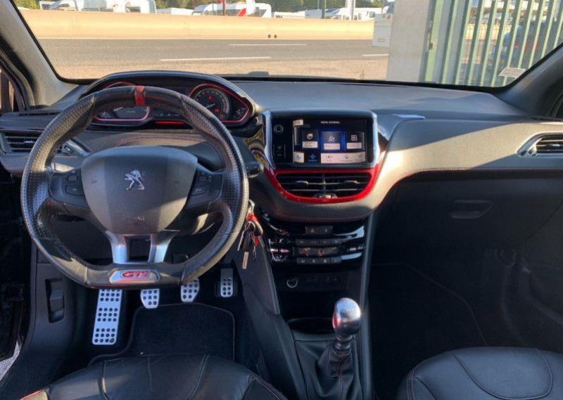 Peugeot 208 GTI 