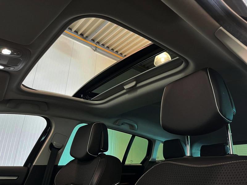 Renault MEGANE SPORT TOURER BOSE 