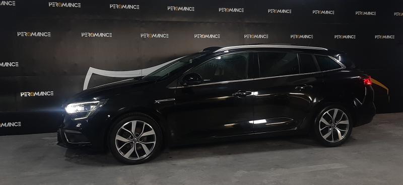 Renault MEGANE SPORT TOURER BOSE 