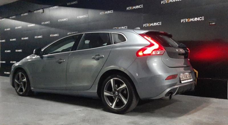 Volvo V40 