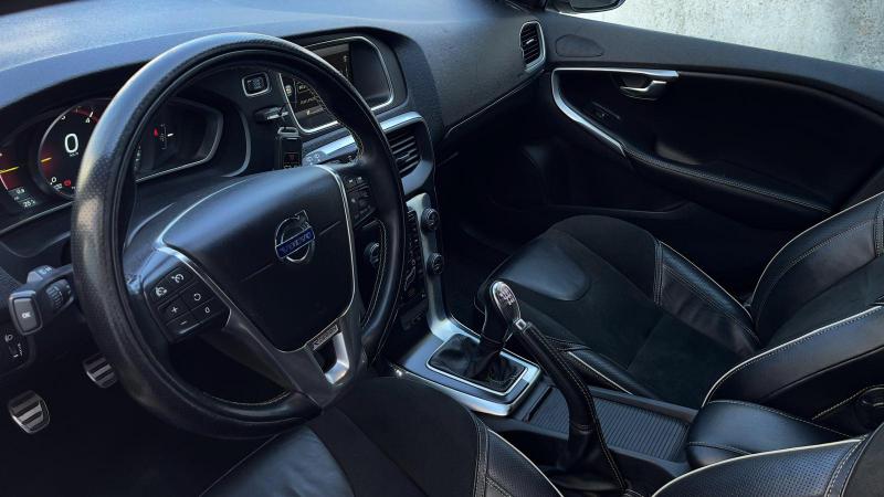 Volvo V40