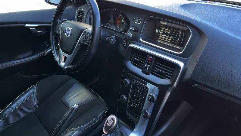 Volvo V40